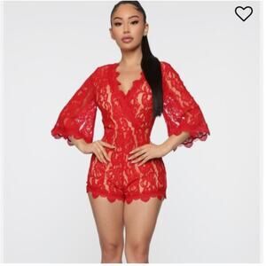 Hello Miss Boutique Nude & Red Lace Bell Sleeve Romper NWT Size Small